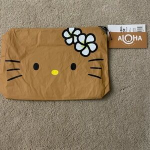 ALOHA Collection Hello Kitty (Tan) Hawaii Exclusive, small pouch BNWT